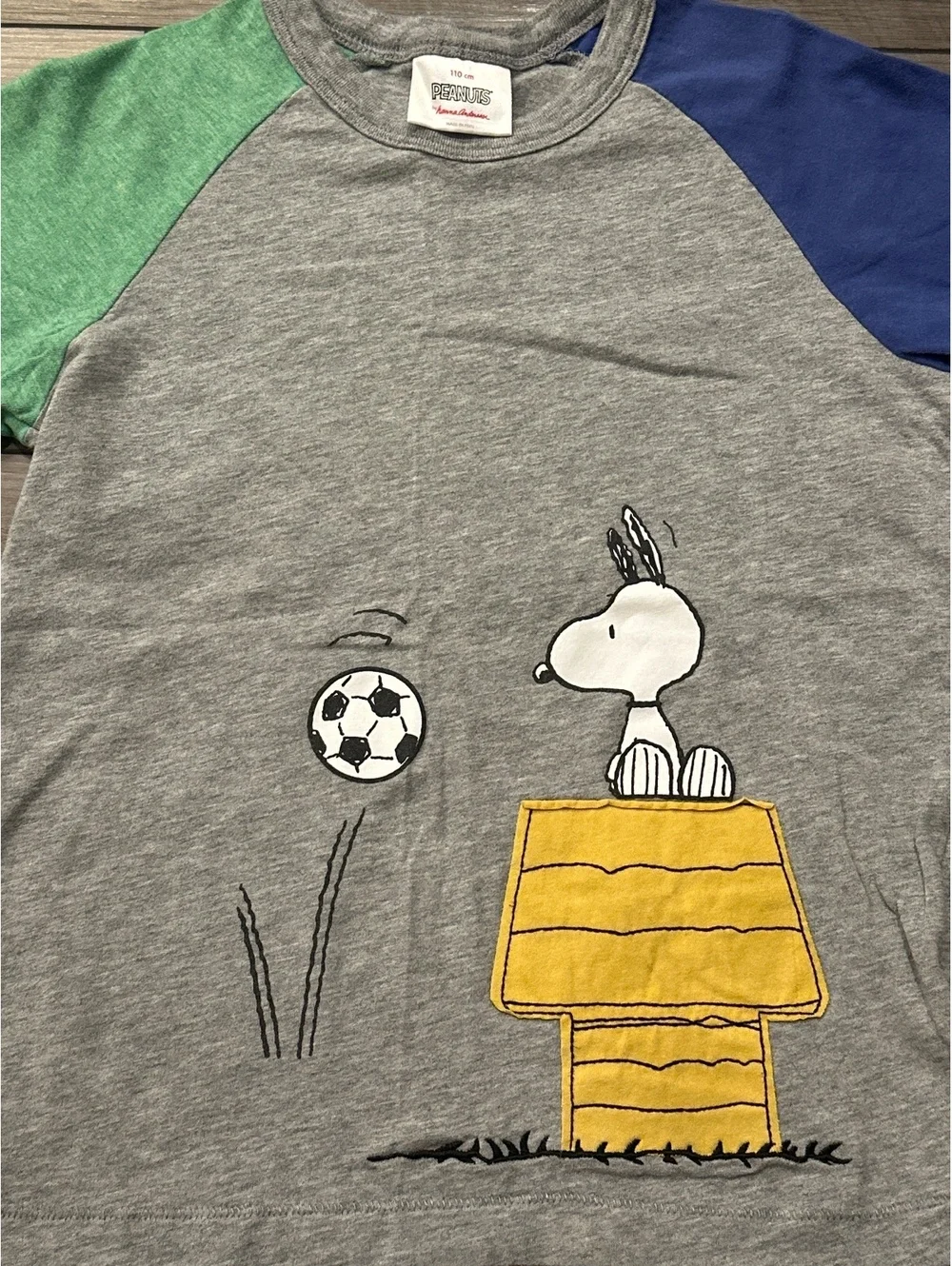 Hard to find Snoopy Peanuts x Hanna Andersson soccer Appliqué 100% Cotton Tee